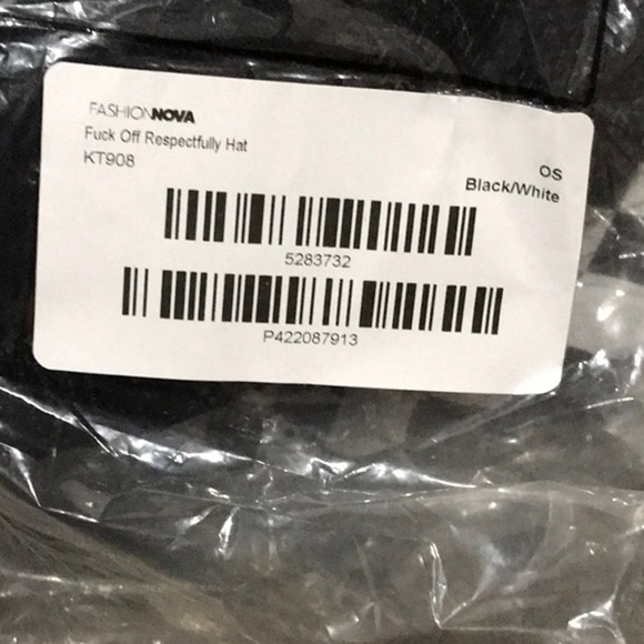 Fashion Nova Trucker Hat | Fućk Off Respectfully Black/White Snapback OS NWT - Picture 6 of 8